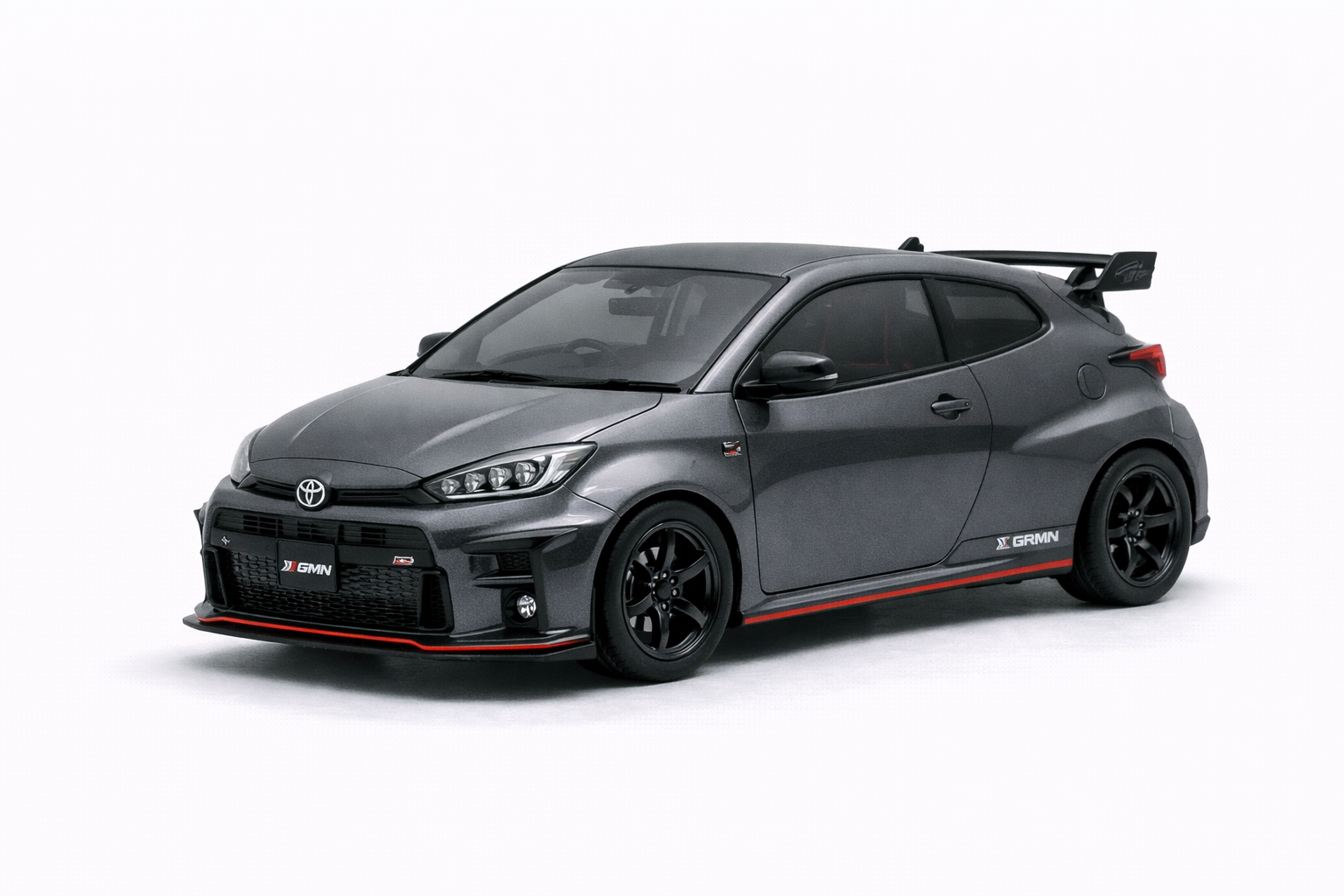 Kyosho Mini-Z AWD – Toyota GRMN Yaris Circuit-Paket (Gun Metallic)